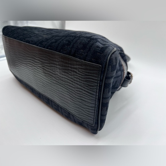 Fendi Zucca Shoulder Bag / Handbag - Picture 12 of 16